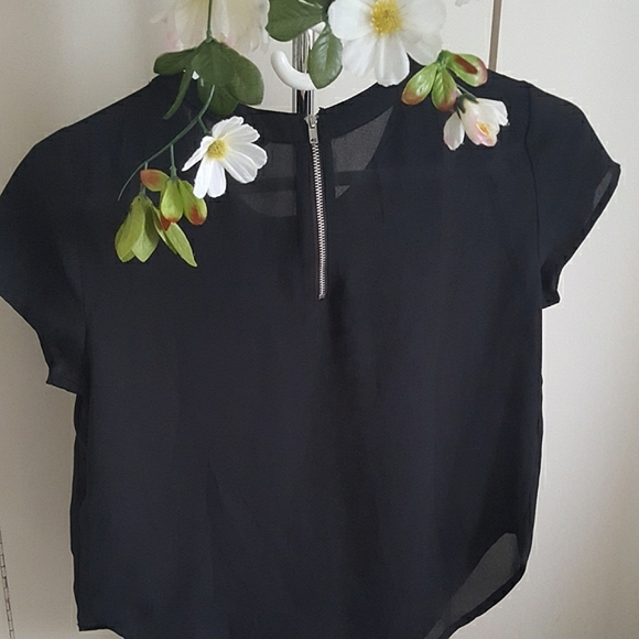 Guess🎑Black Chiffon Lace Short Sleeve Top - Picture 3 of 4